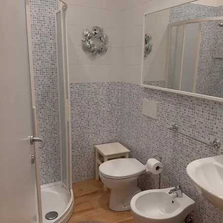 5 Terre Gate Apartment