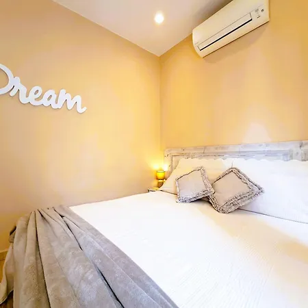 Apartment 5 Terre Gate *