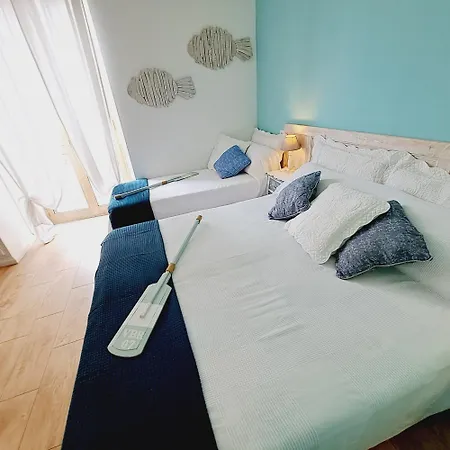 5 Terre Gate Apartment *